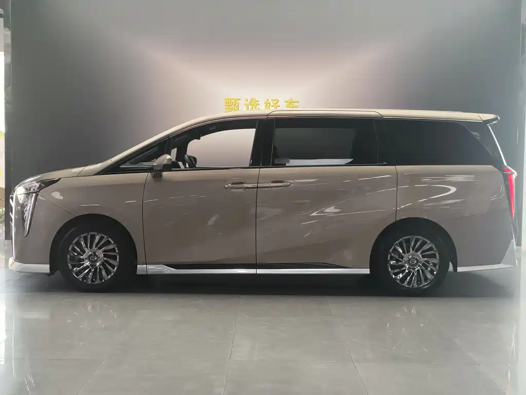 GAC Motor Trumpchi M8