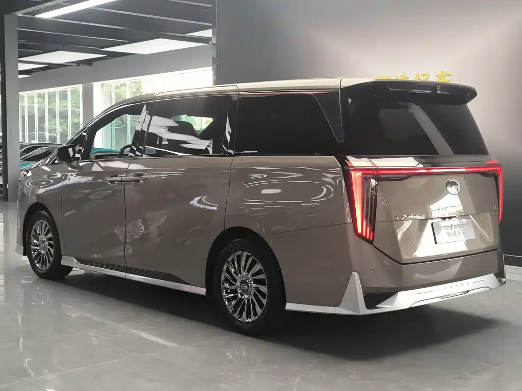 GAC Motor Trumpchi M8