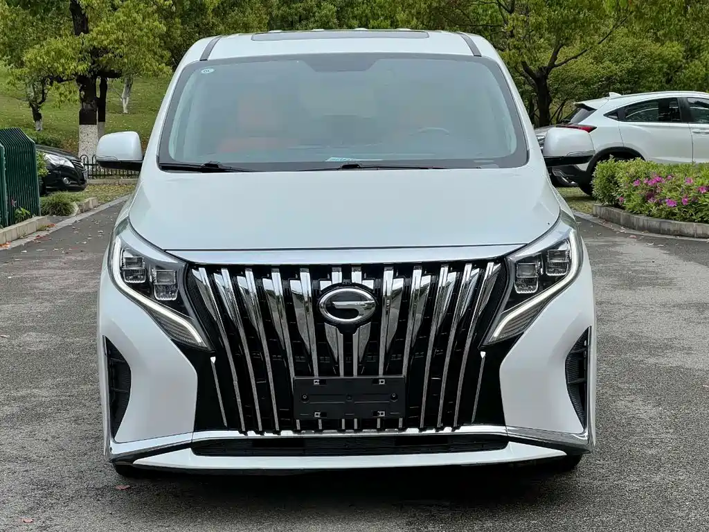 GAC Motor Trumpchi M8