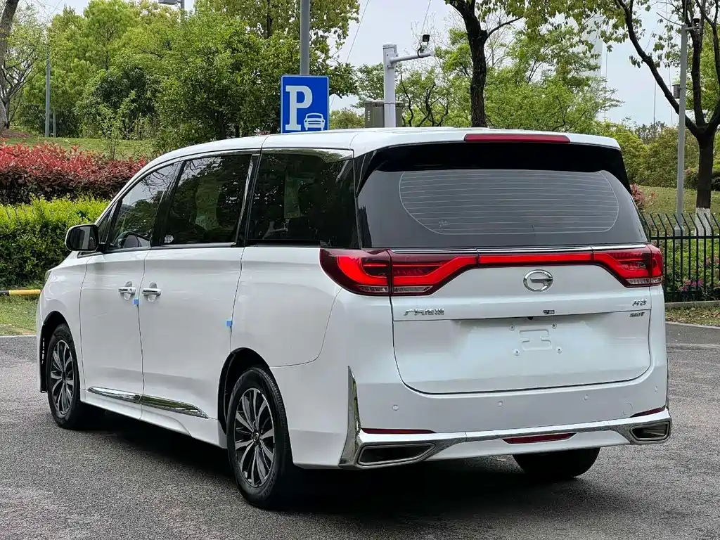 GAC Motor Trumpchi M8