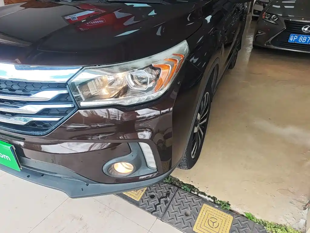 GAC Motor Trumpchi GS4