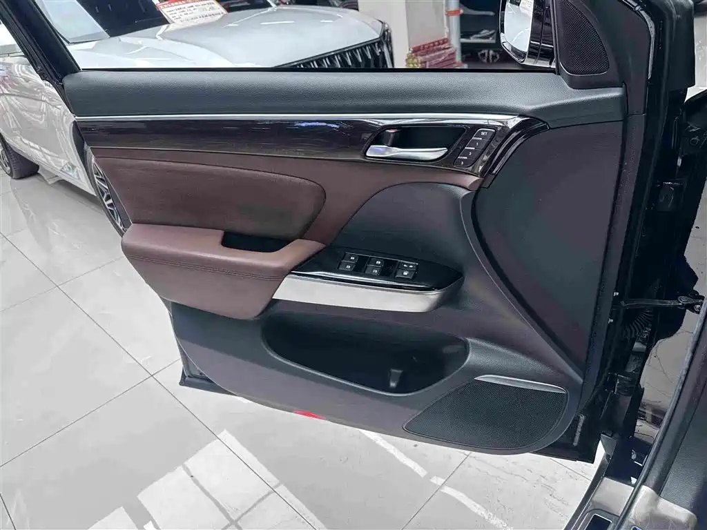 GAC Motor Trumpchi GS8