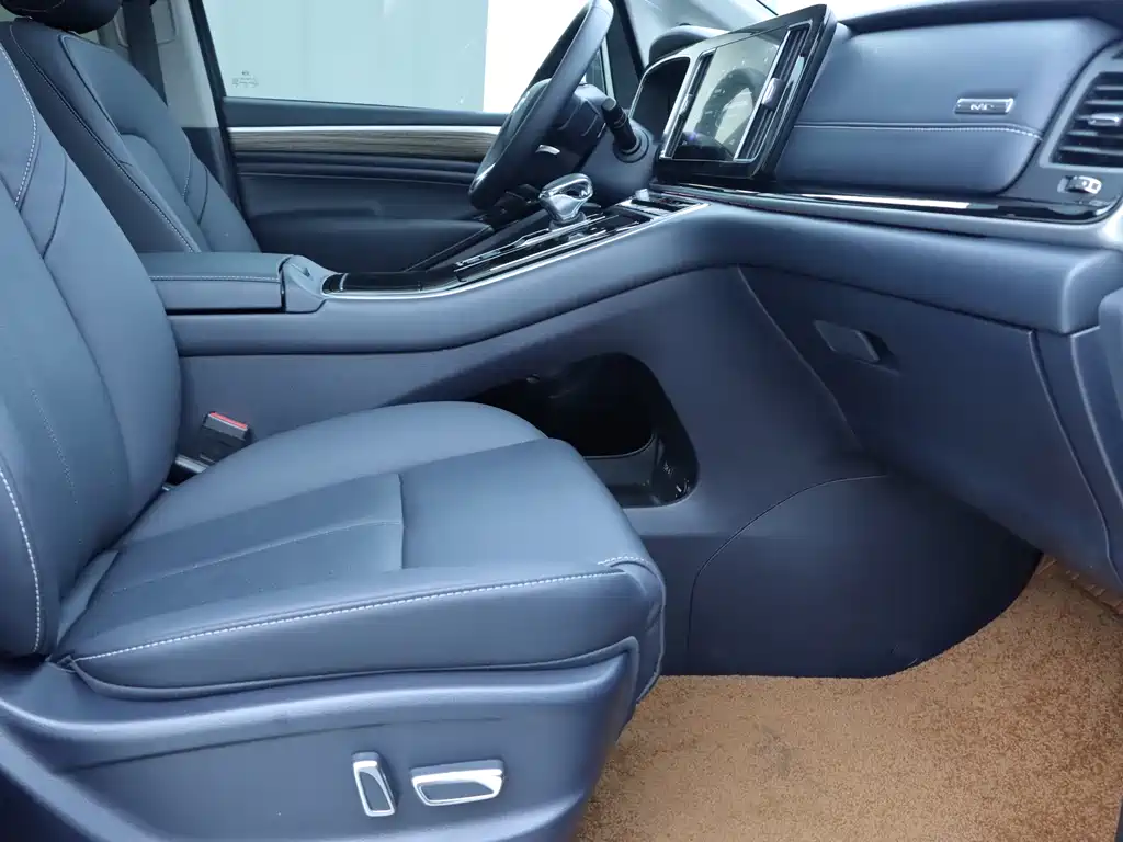 GAC Motor Trumpchi M8