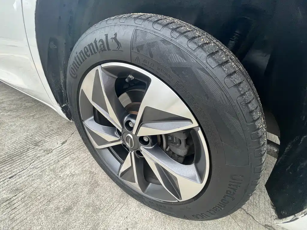 GAC Motor Trumpchi M6