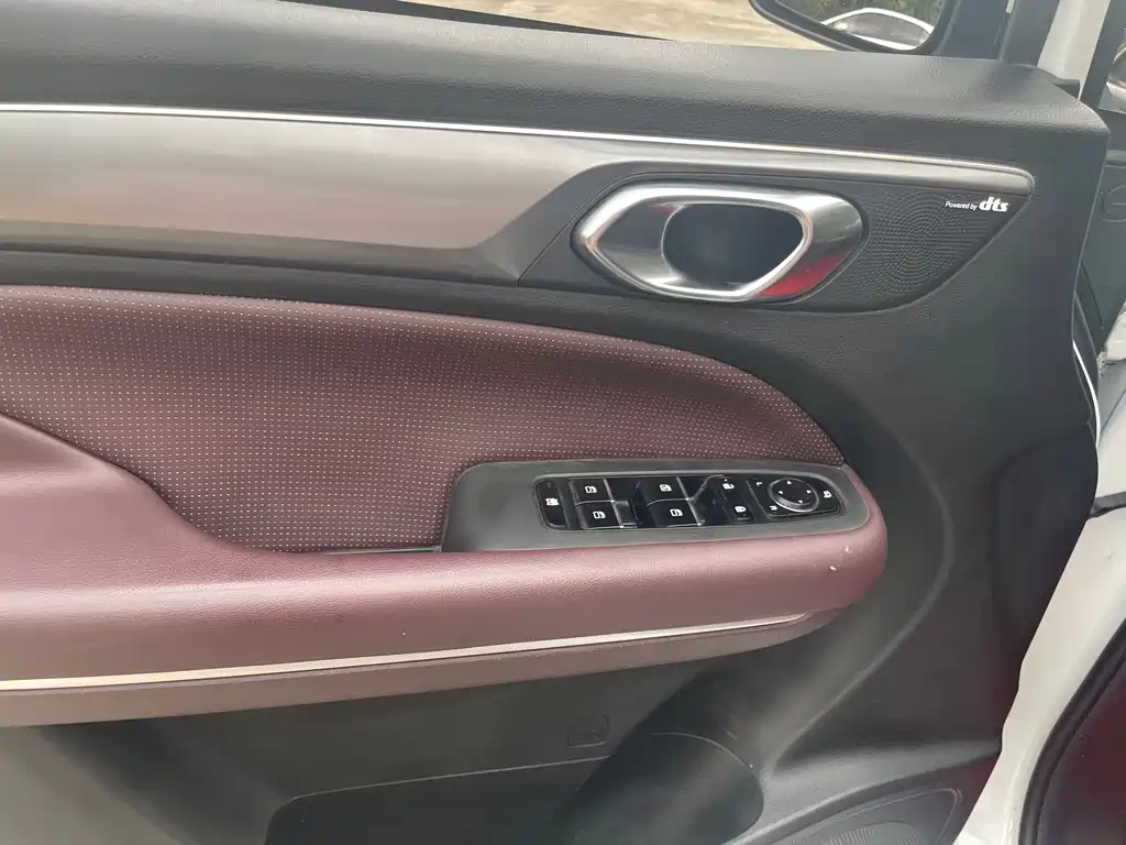 GAC Motor Trumpchi M6