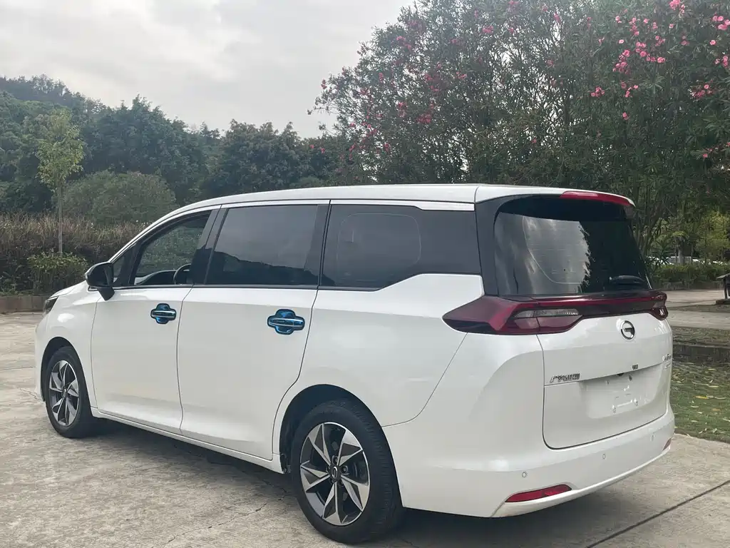 GAC Motor Trumpchi M6