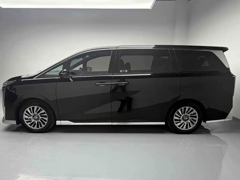 GAC Motor Trumpchi M8