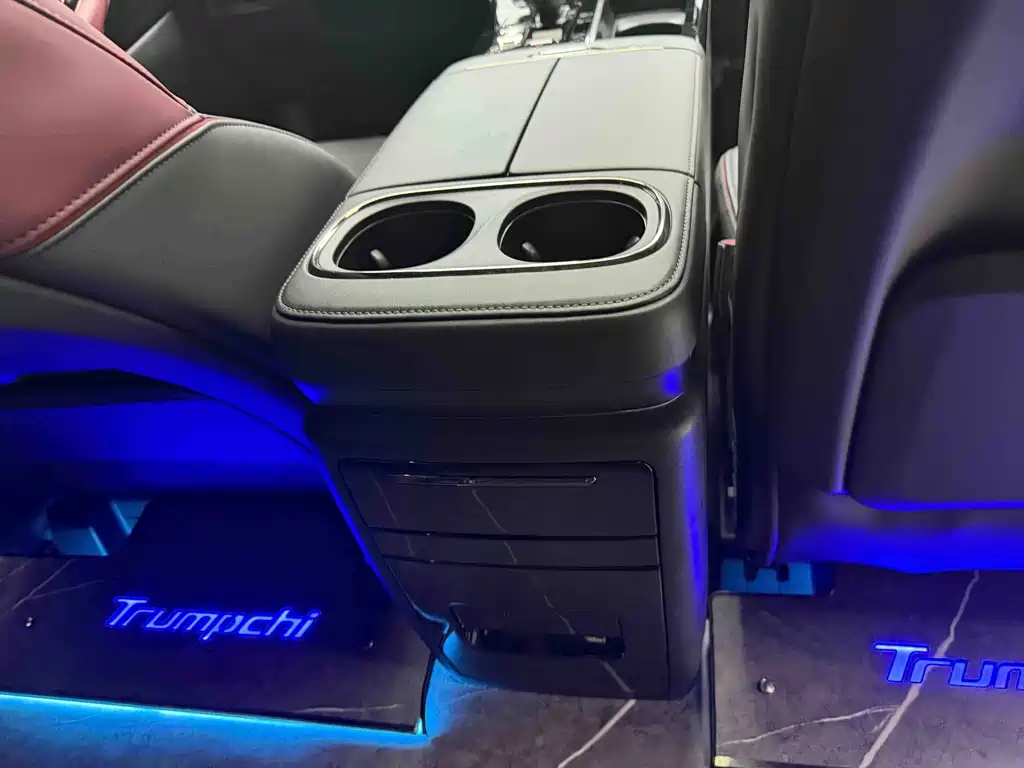 GAC Motor Trumpchi M8