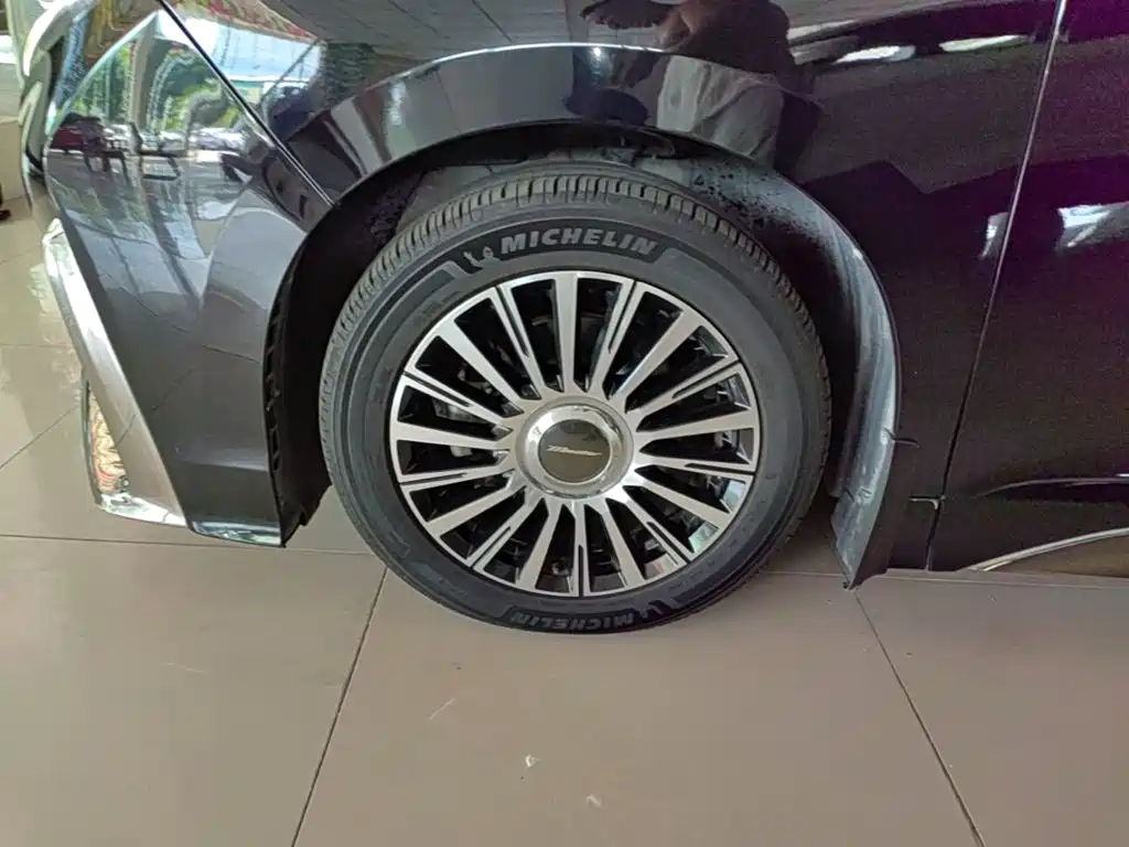 GAC Motor Trumpchi M8