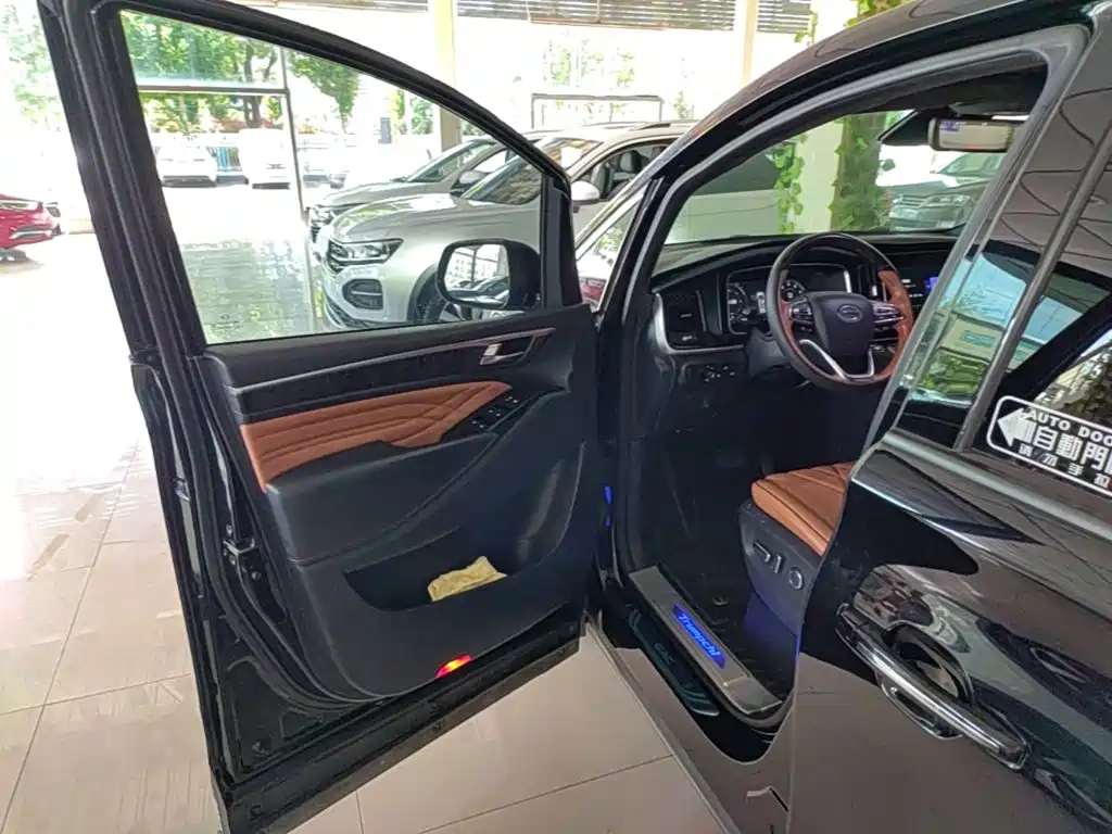 GAC Motor Trumpchi M8