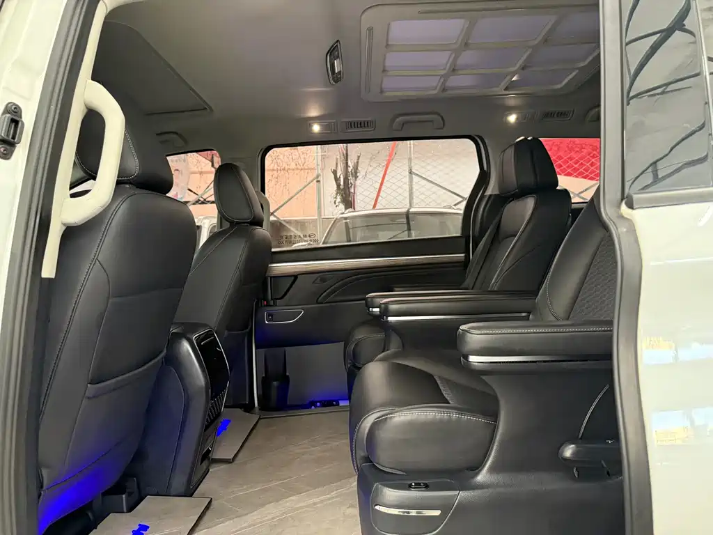GAC Motor Trumpchi M8