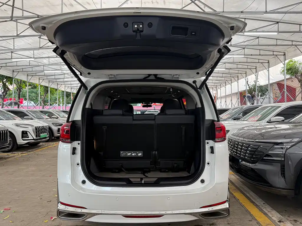 GAC Motor Trumpchi M8