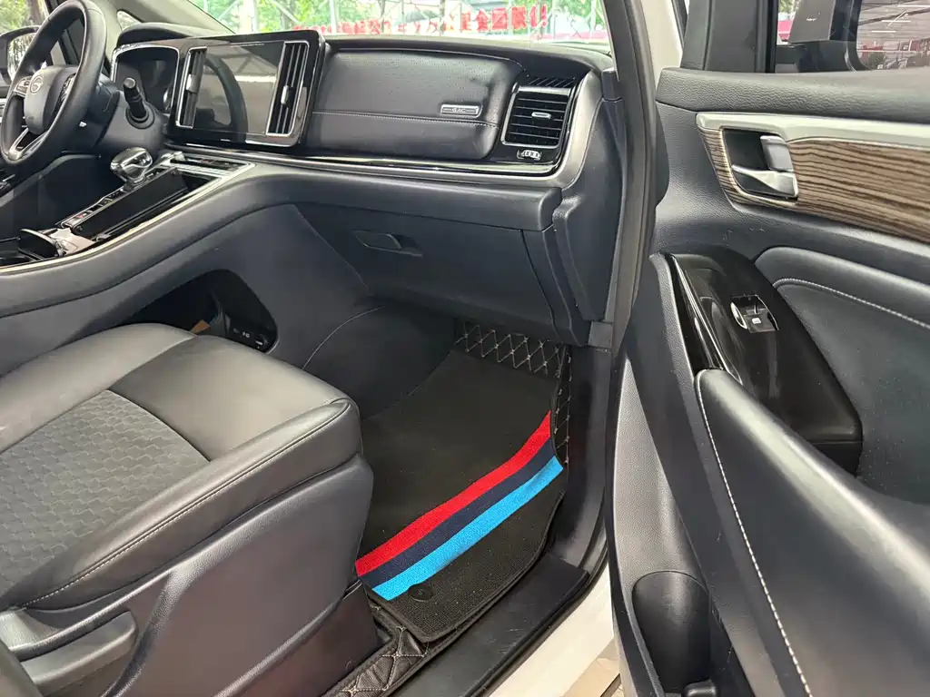 GAC Motor Trumpchi M8