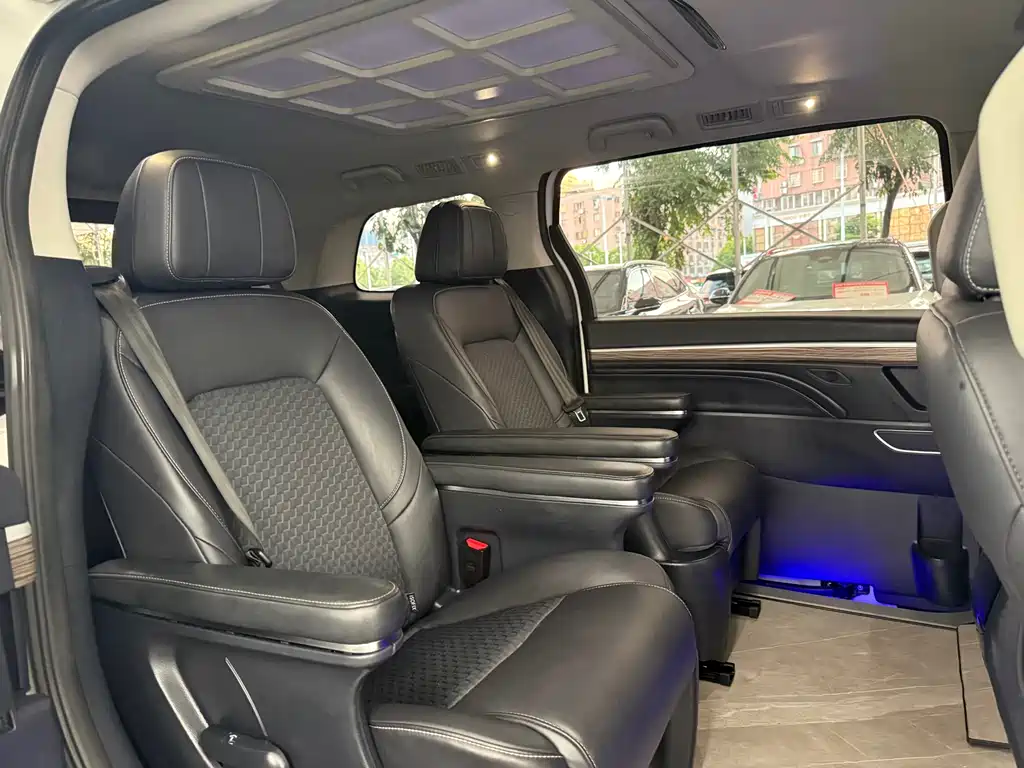 GAC Motor Trumpchi M8