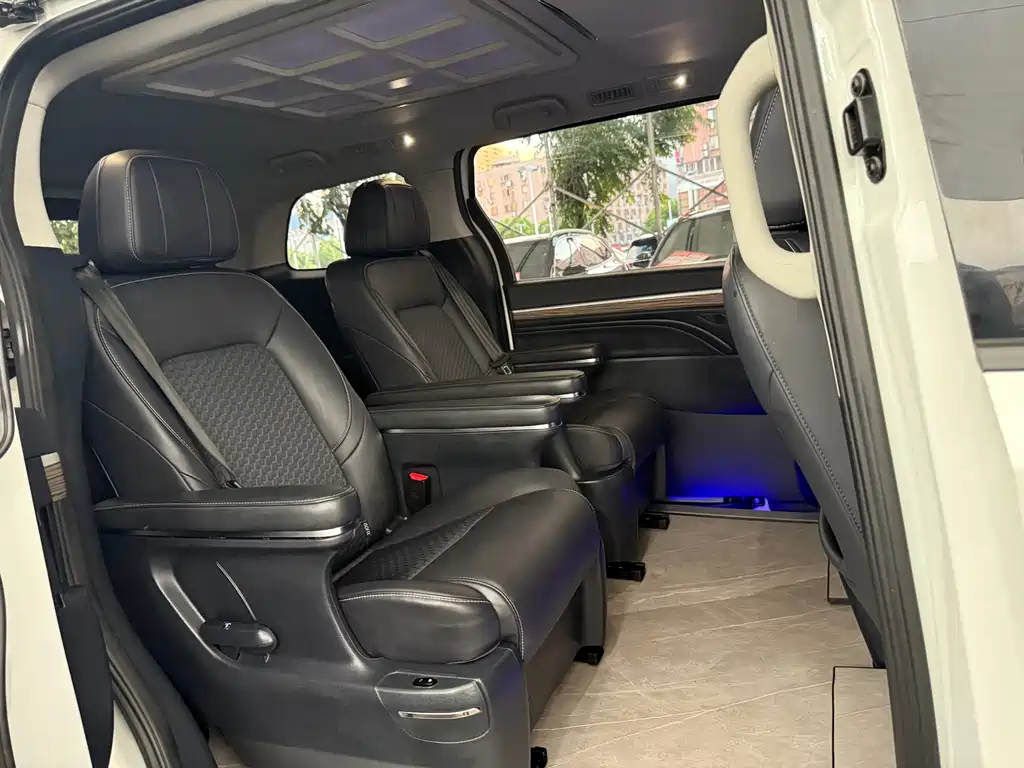 GAC Motor Trumpchi M8