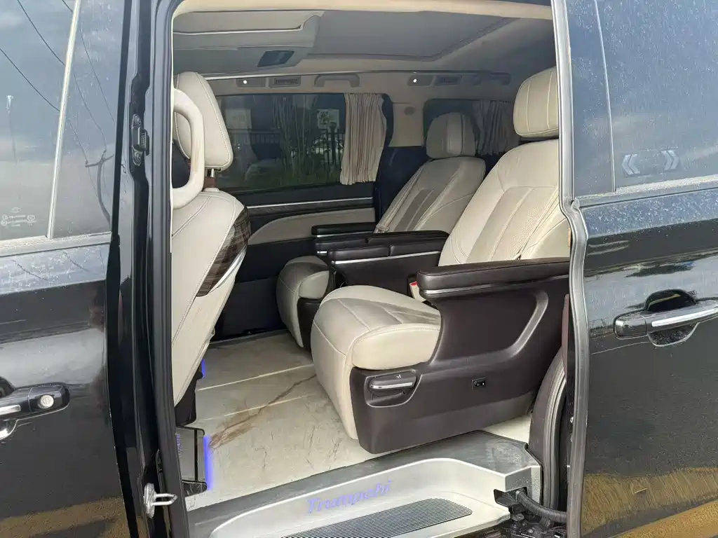 GAC Motor Trumpchi M8