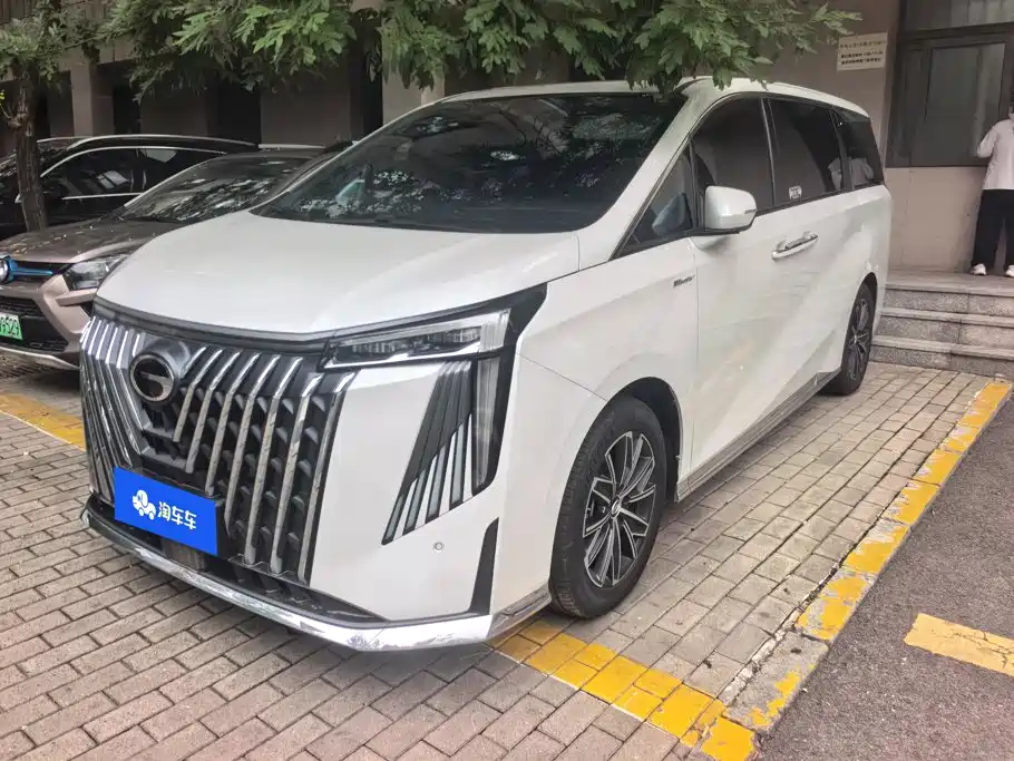 GAC Motor Trumpchi M8