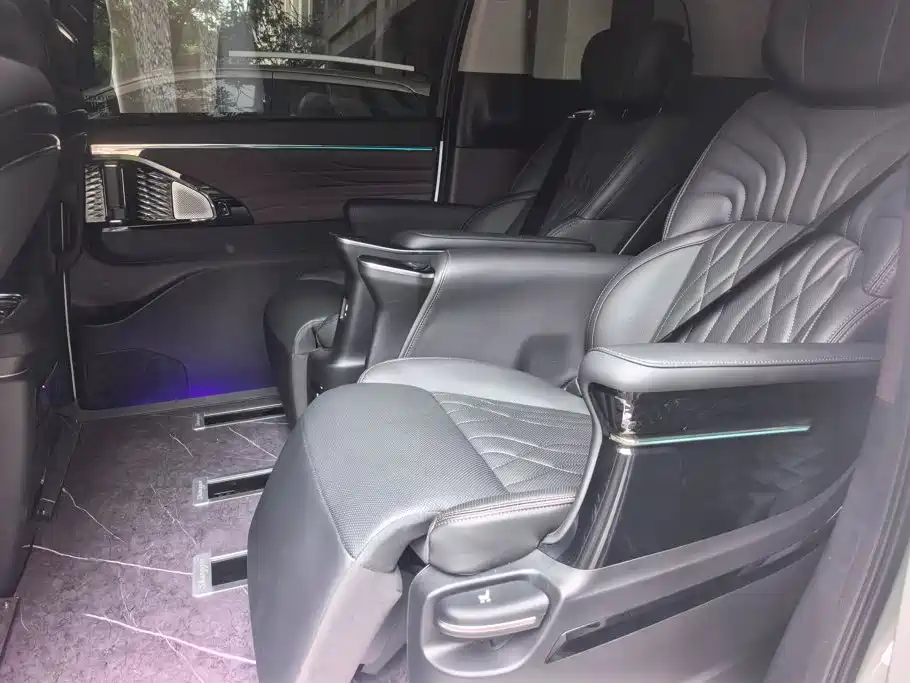 GAC Motor Trumpchi M8