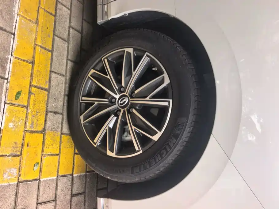 GAC Motor Trumpchi M8