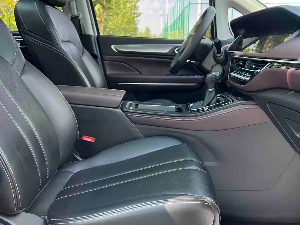 GAC Motor Trumpchi M6