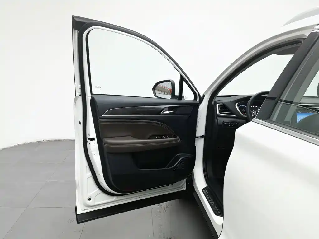 GAC Motor Trumpchi GS5