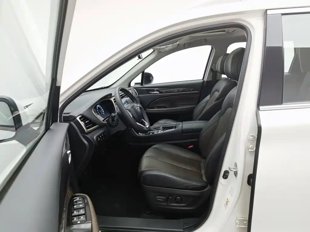 GAC Motor Trumpchi GS5