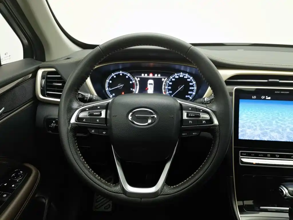 GAC Motor Trumpchi GS5