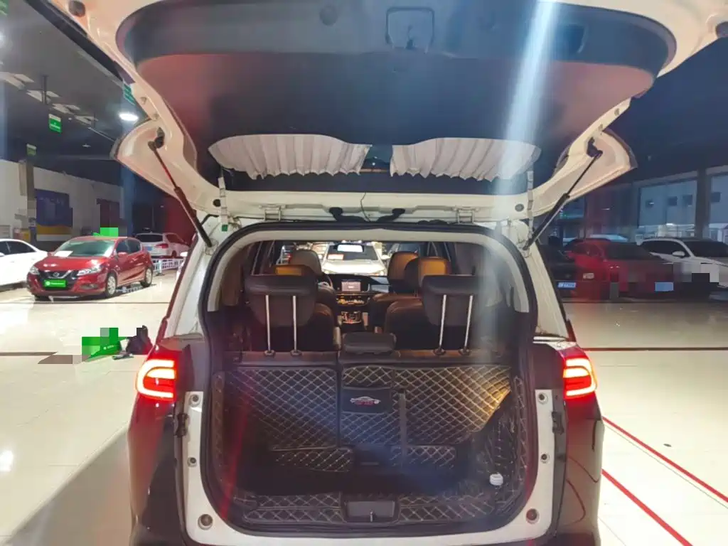 GAC Motor Trumpchi M6