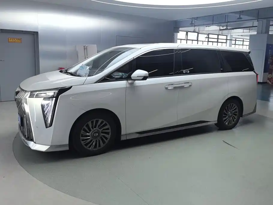 GAC Motor Trumpchi M8