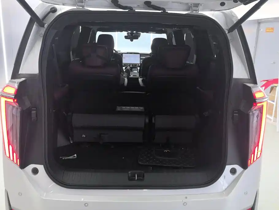 GAC Motor Trumpchi M8