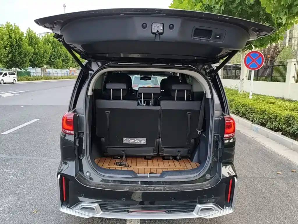 GAC Motor Trumpchi M8