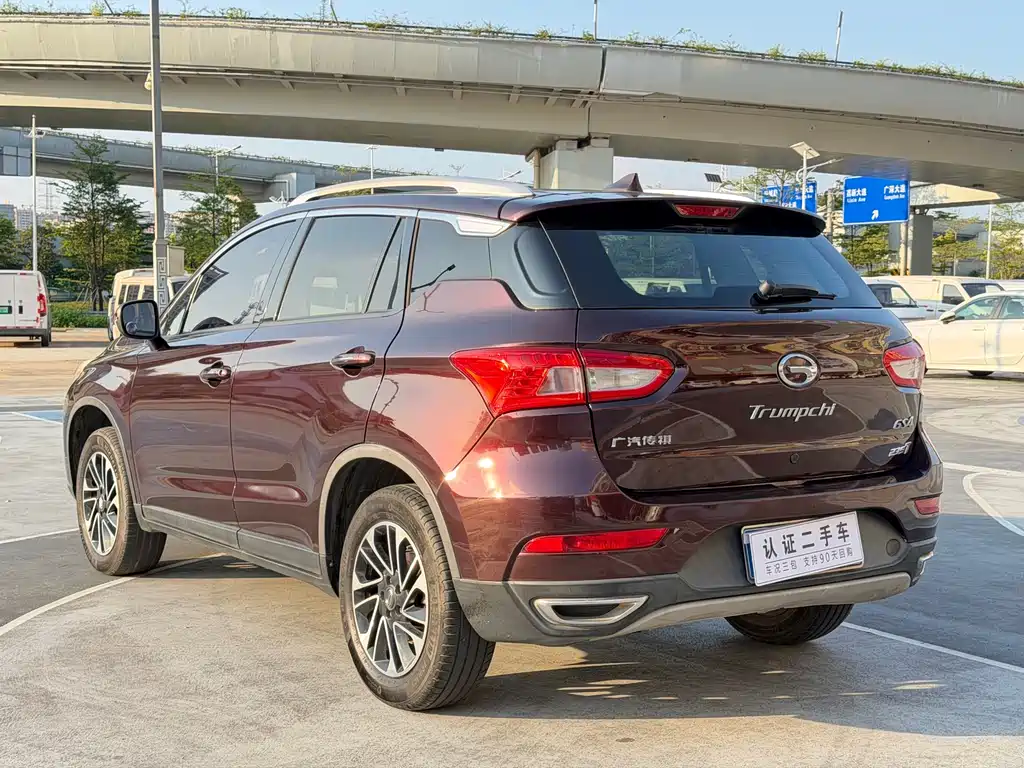 GAC Motor Trumpchi GS4