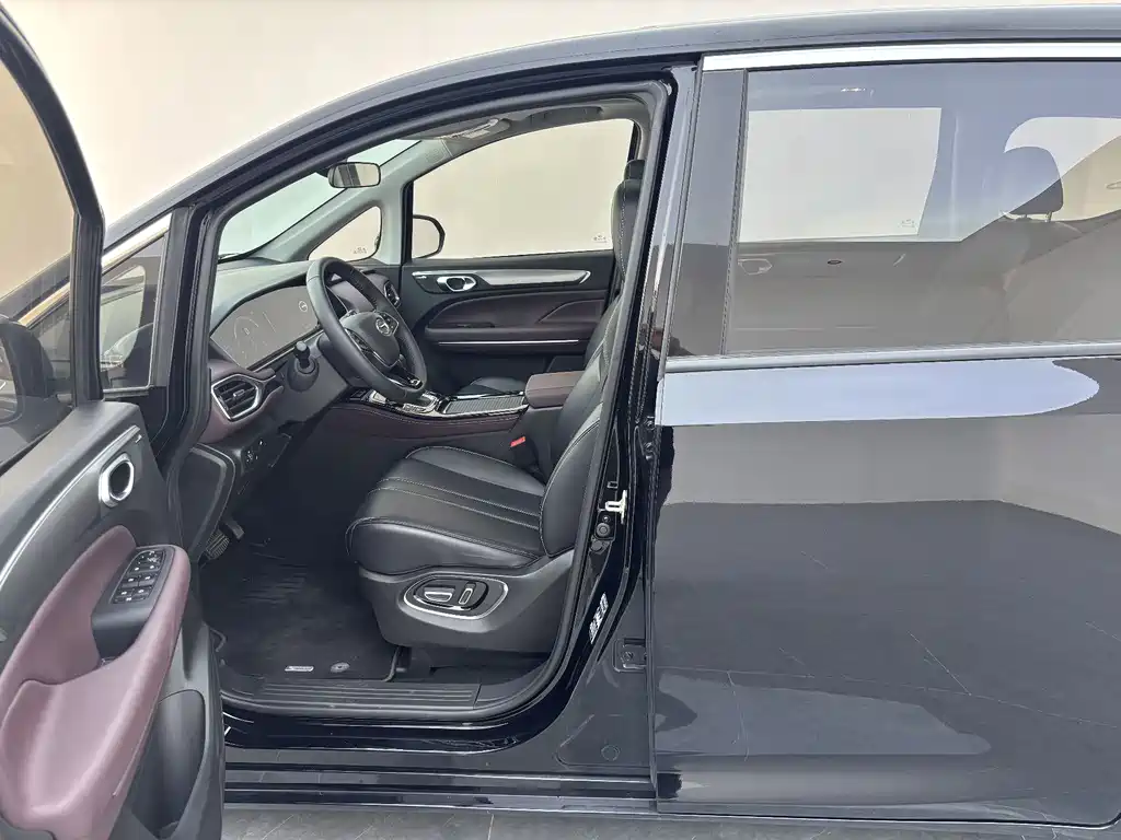 GAC Motor Trumpchi M6