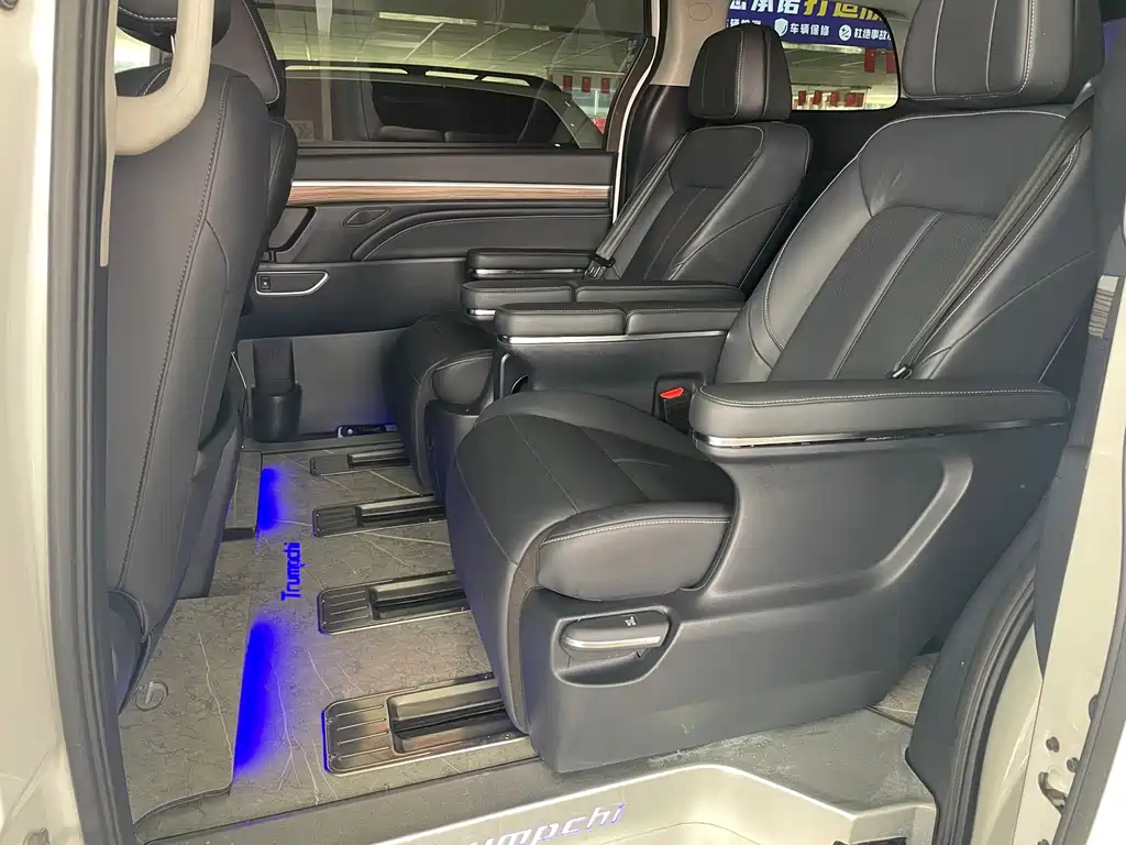 GAC Motor Trumpchi M8