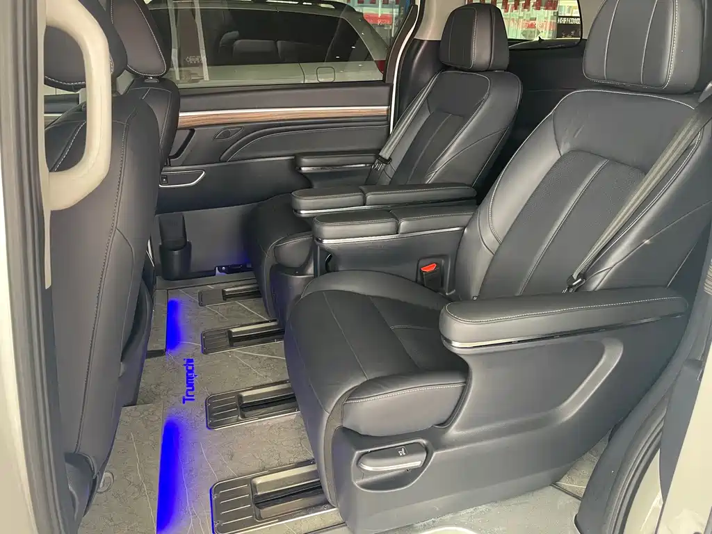 GAC Motor Trumpchi M8