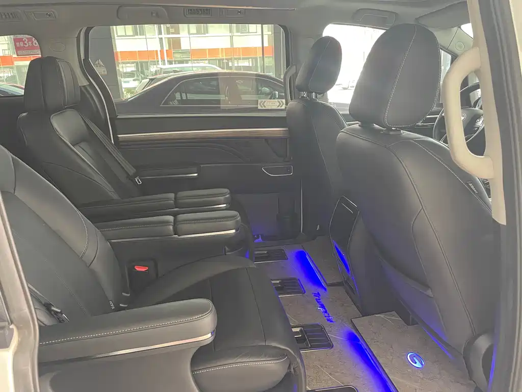 GAC Motor Trumpchi M8