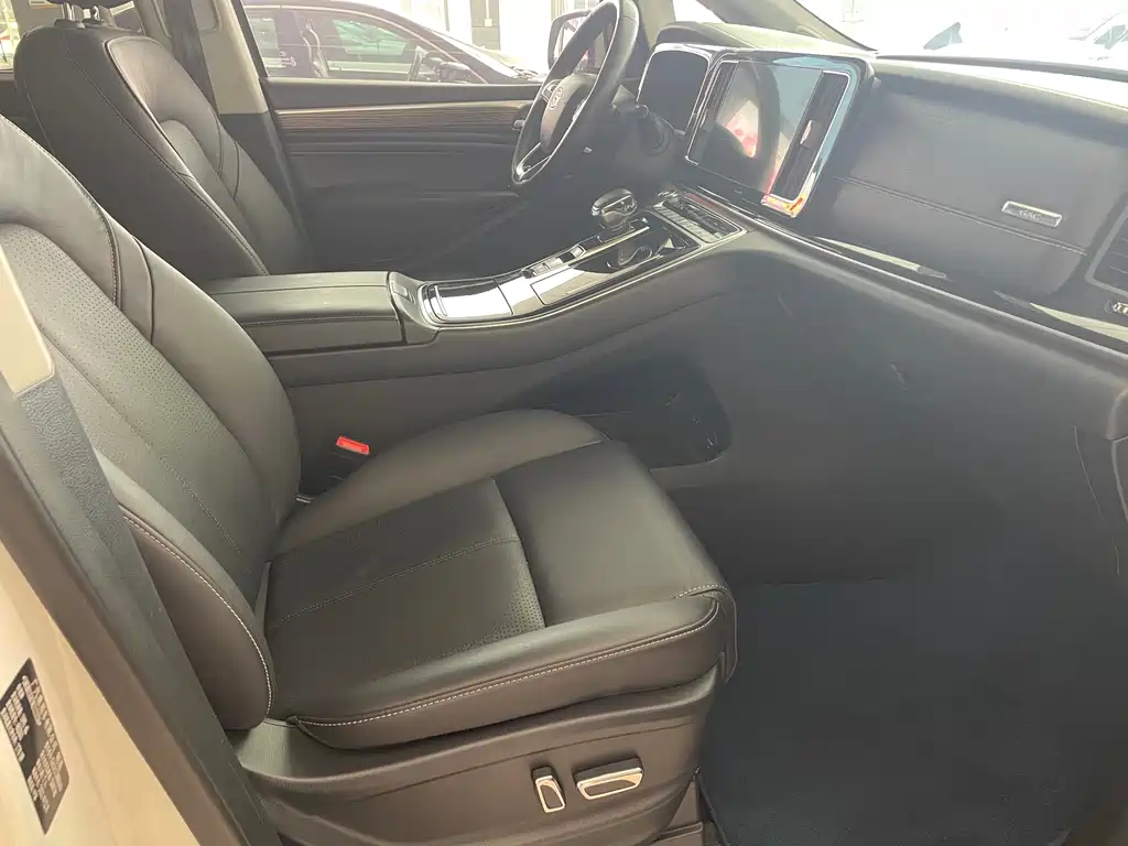 GAC Motor Trumpchi M8