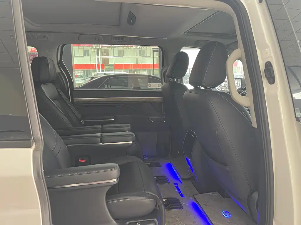 GAC Motor Trumpchi M8