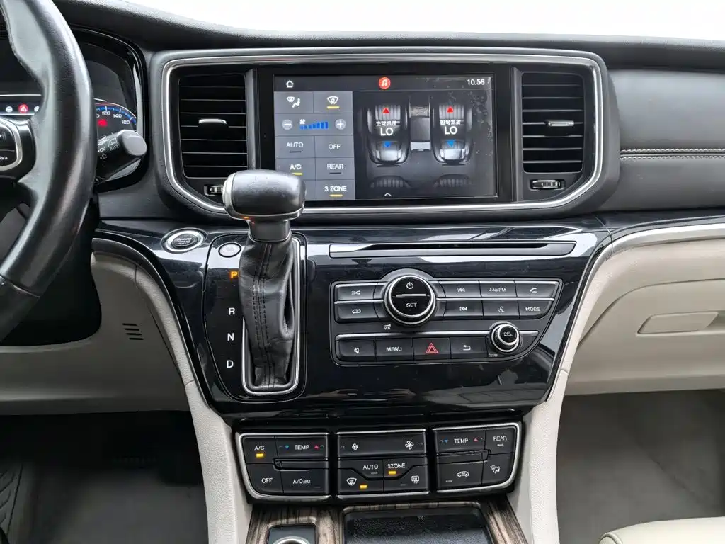 GAC Motor Trumpchi M8