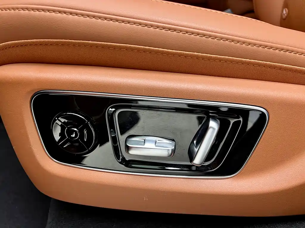 Li Auto Li L8
