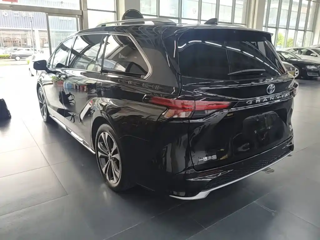 Toyota Granvia