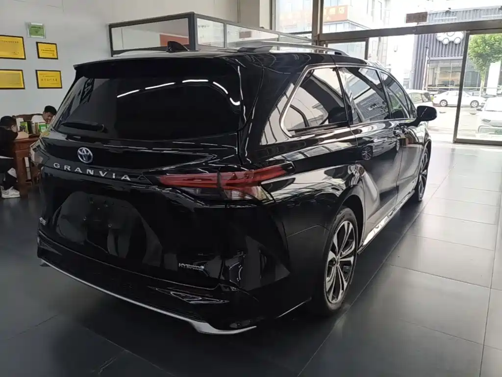 Toyota Granvia