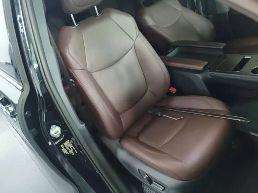 Toyota Granvia