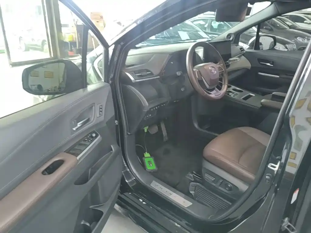 Toyota Granvia