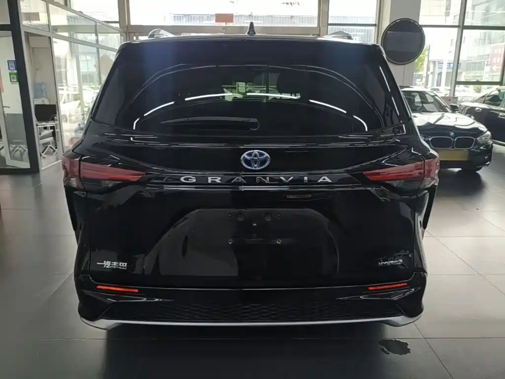Toyota Granvia