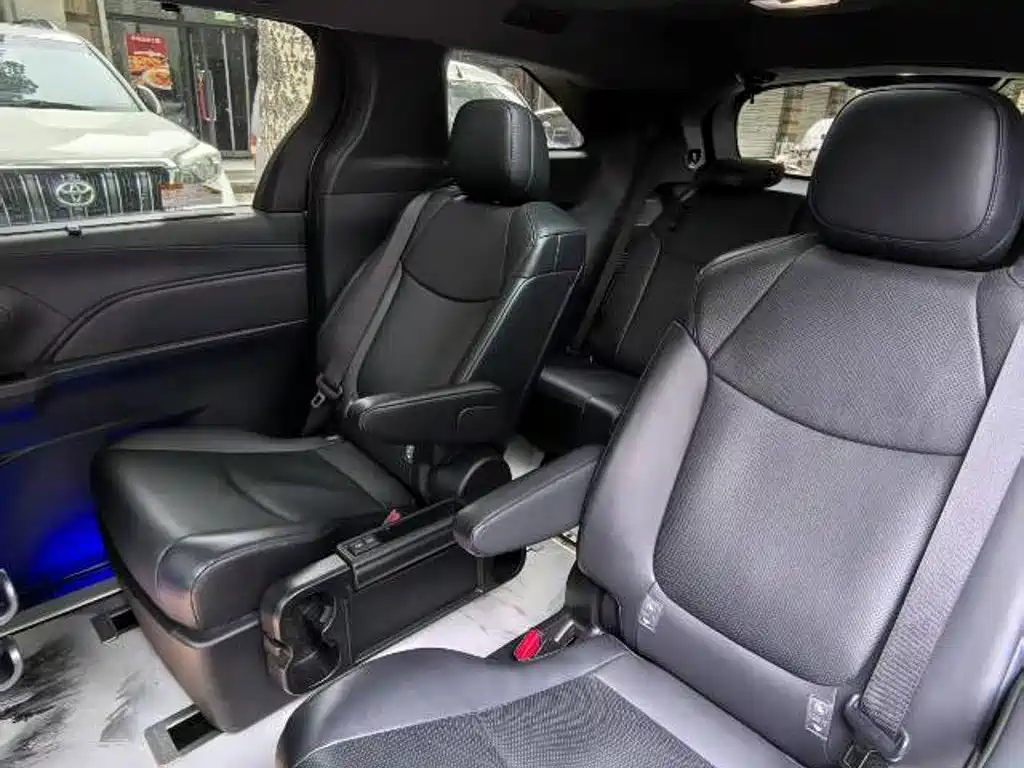 Toyota Granvia
