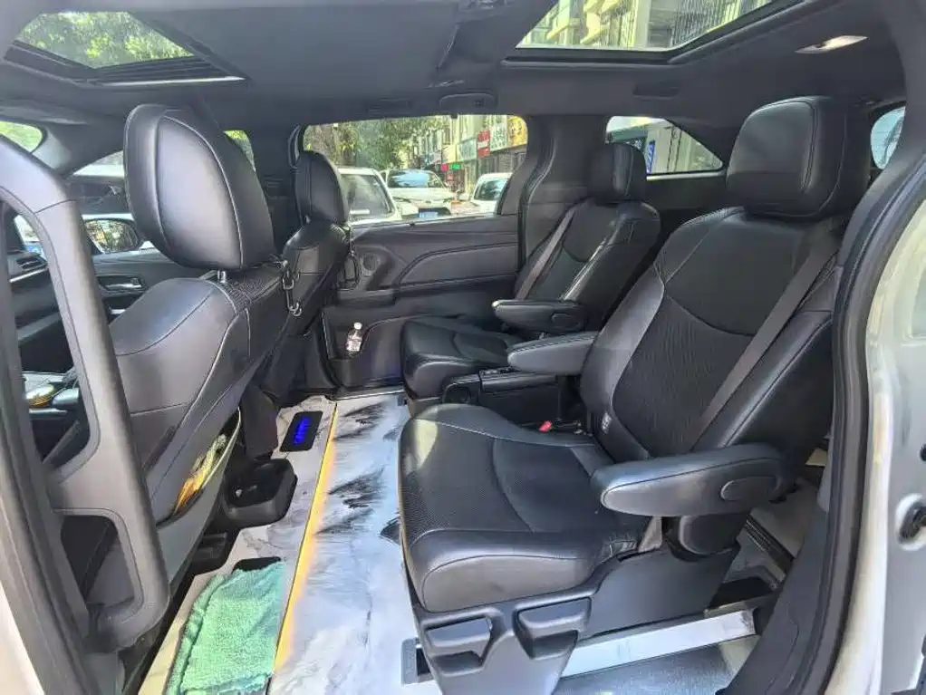 Toyota Granvia