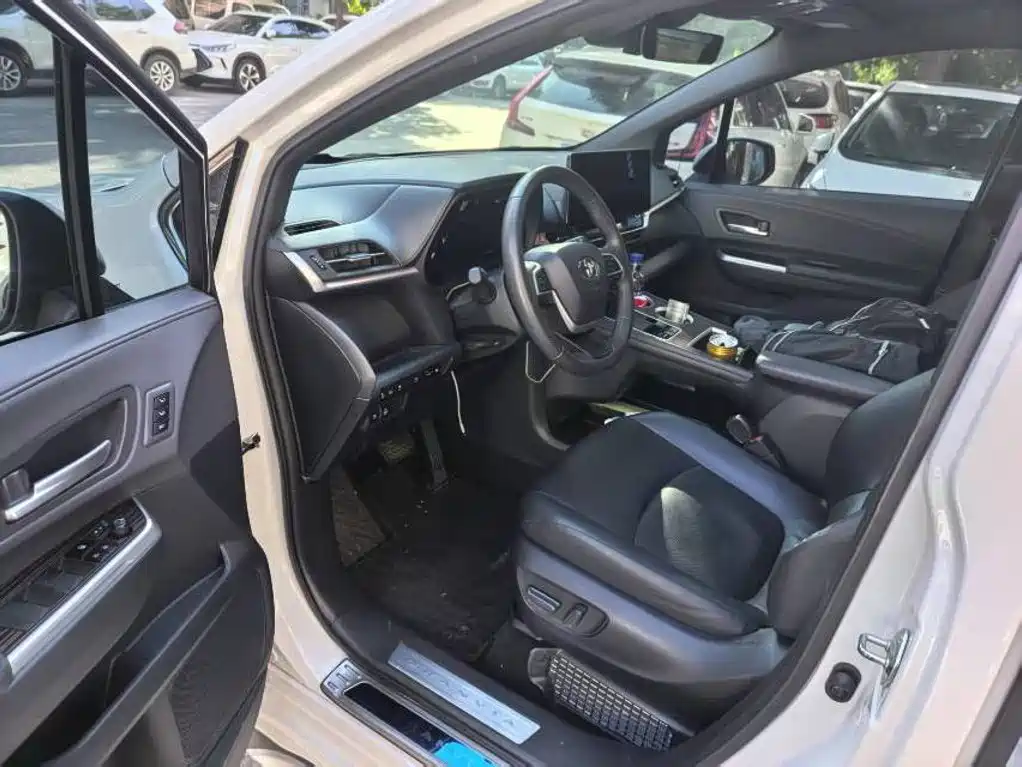 Toyota Granvia