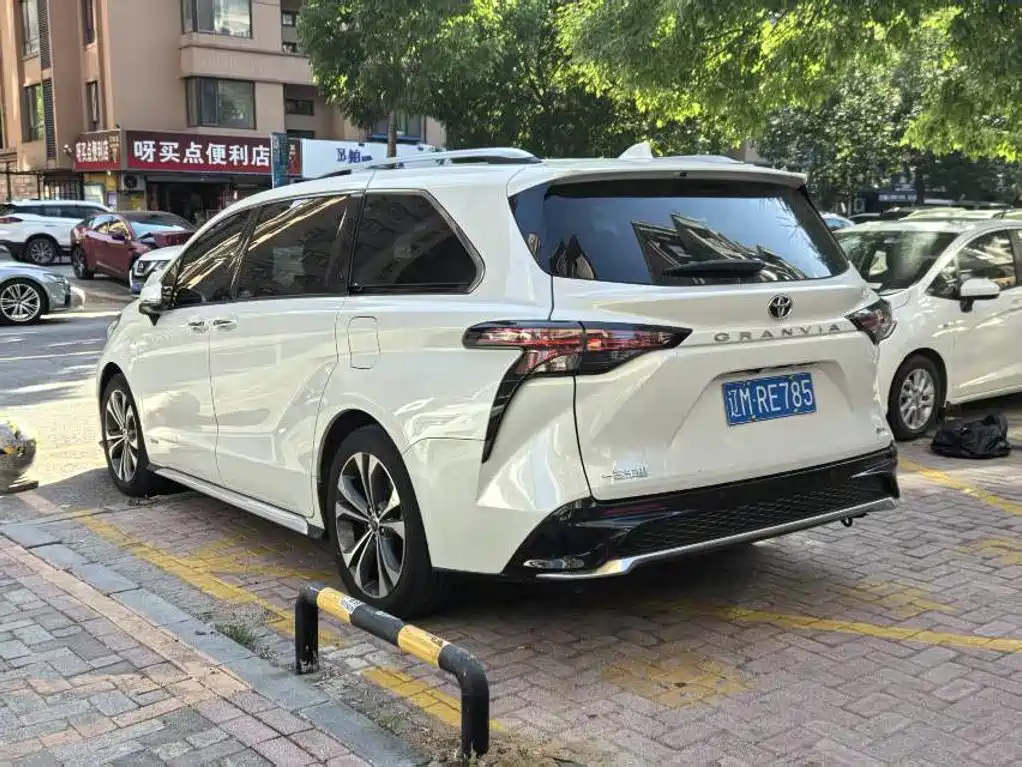 Toyota Granvia