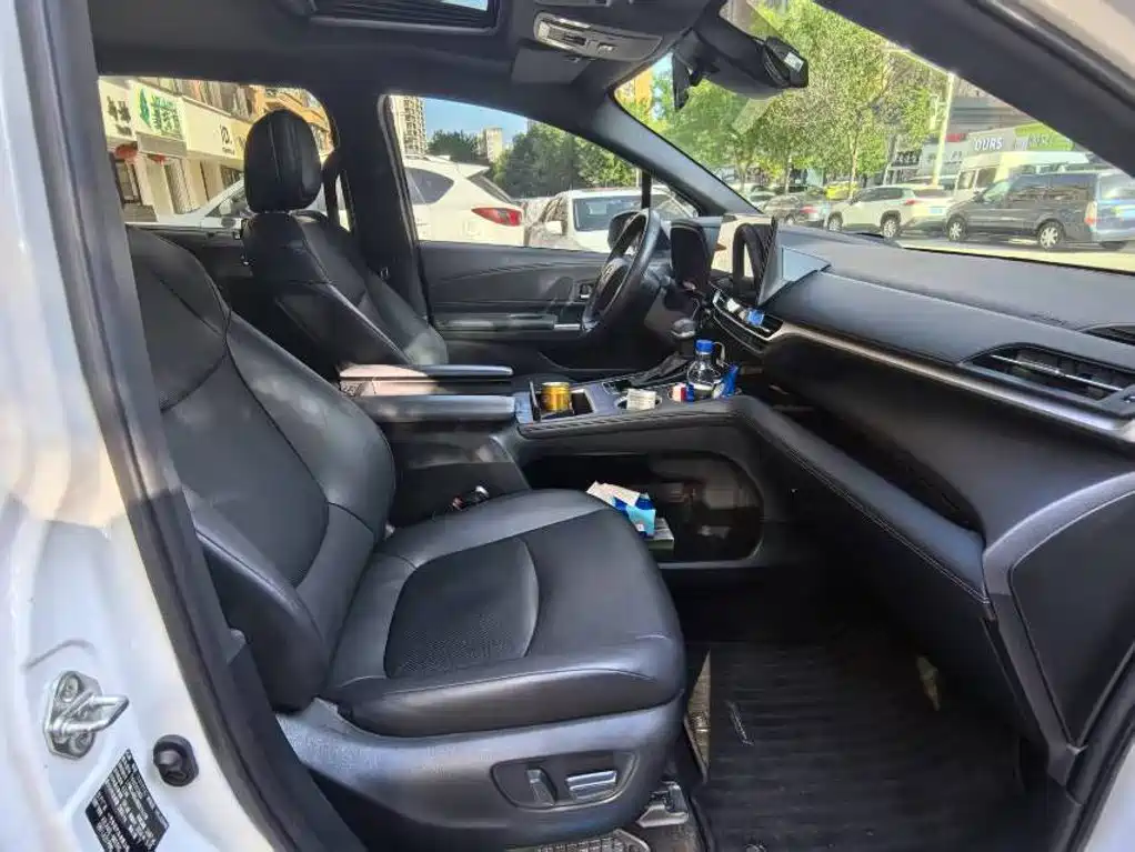 Toyota Granvia